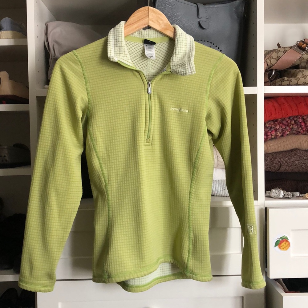 Women’s Patagonia polartec quarterzip- XS